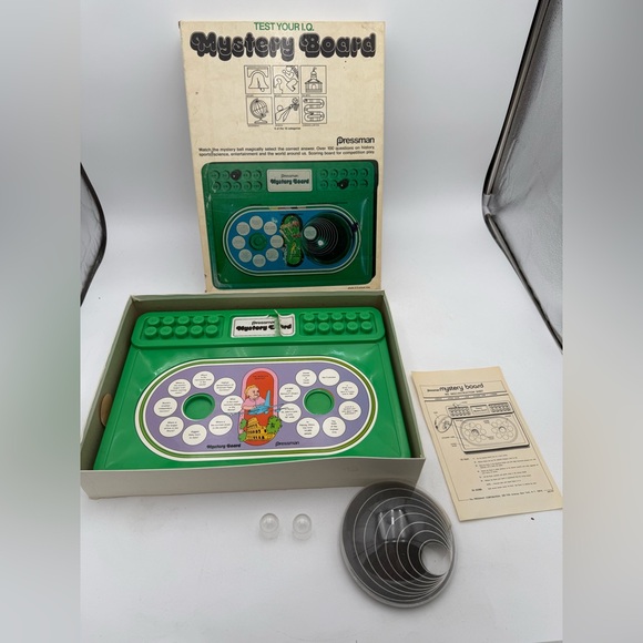 Pressman Mystery Board board game